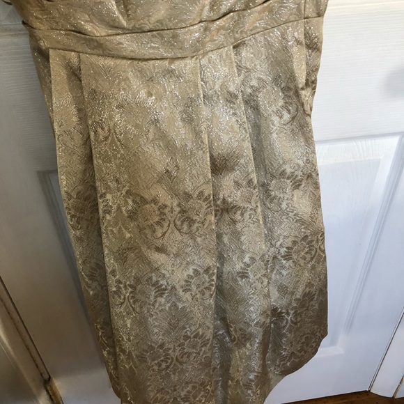 Strapless gold/silver shiny dress - Picture 3 of 3